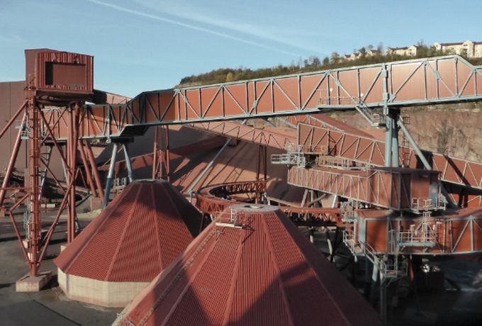 O EQUIPAMENTO DE MINERAÇÃO RECUSA-SE A PARAR DE TRABALHAR COM O AÇO HARDOX® 600