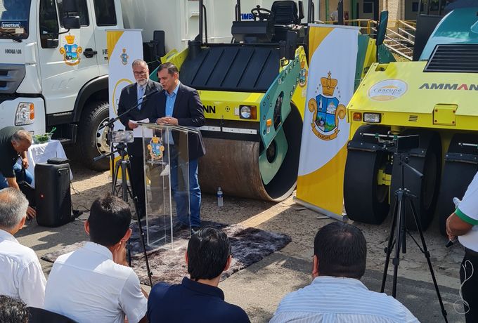 ENTREGA DE EQUIPAMENTOS DE VANGUARDA PARA A PREFEITURA DE CAACUPE