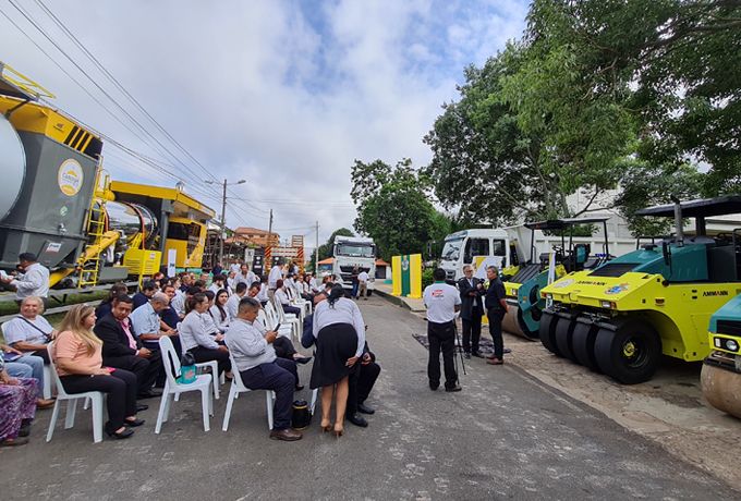 ENTREGA DE EQUIPAMENTOS DE VANGUARDA PARA A PREFEITURA DE CAACUPE